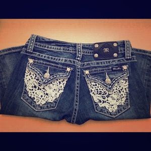 MISS ME JEANS Denim Shorts w/ Lace Pockets-Size 27